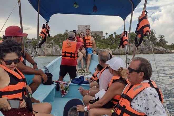 Tulum Snorkel y Ruinas Mayas Vista desde el Mar