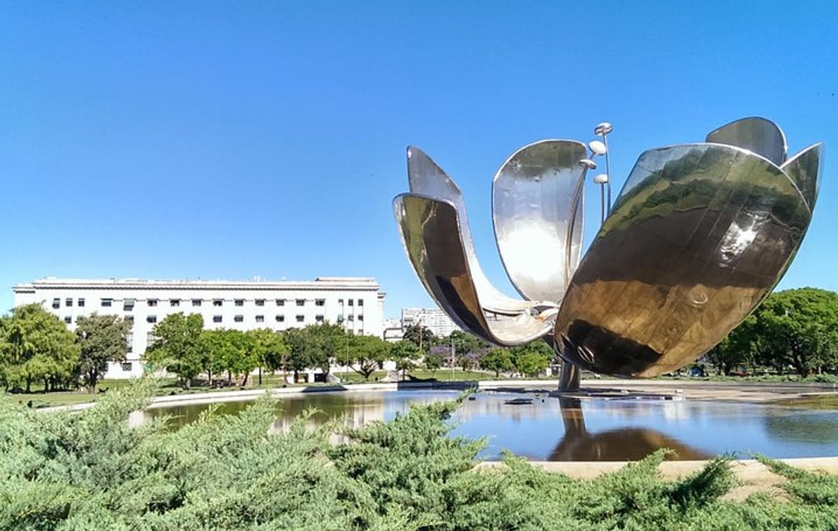 Walking Tour of the Recoleta Neighborhood in Buenos Aires