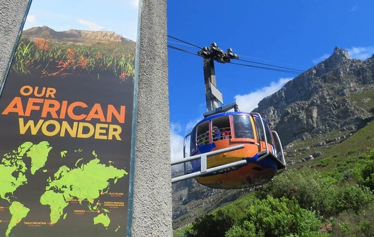 Private Cape Town City Tour table Mountain with wine tasting