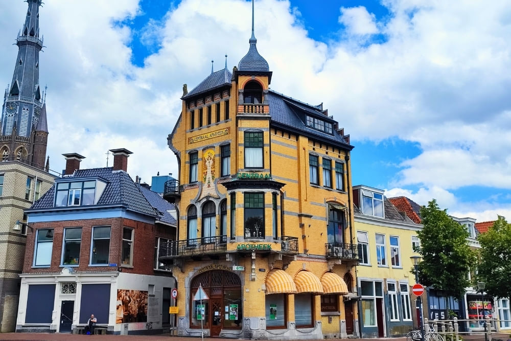 View of the Centraal Apotheek during the Leeuwarden escape game City Detective.