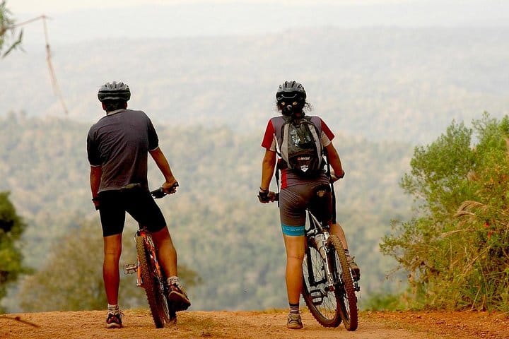 "Yaguarund&iacute; Road" Bike Tour