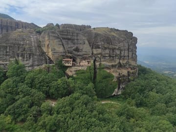 Hiking Tour of Meteora's Monasteries from Athens