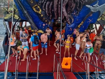 Alanya Night Safari with Boat Tour and Dinner at Dimçay River