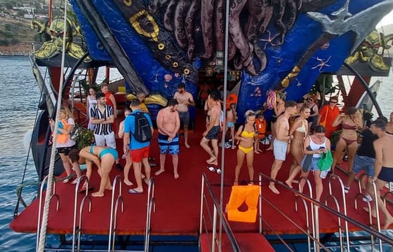 Alanya Night Safari with Boat Trip and Dinner at Dimçay River