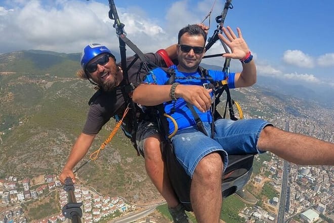 Alanya Paragliding and Turkish Bath Tour with Transfer 4