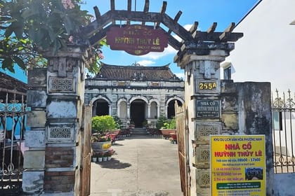 Private 2 Days Sa Dec Village and Tram Chim National Park