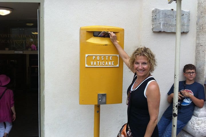 Private Walking Tour of the Squares and Fountains in Rome 7