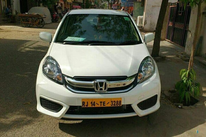 Jaipur Airport Transfer (Jaipur Airport to Hotels and Homes) in Jaipur