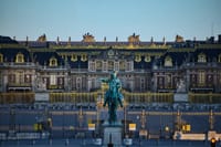 Paris Private Vintage Car Tour with Versailles and Hotel pick up & drop-off 5