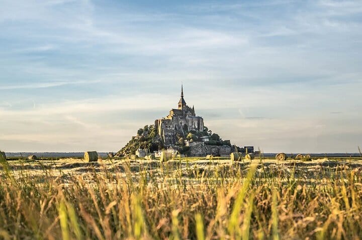 Mont Saint Michel Private VIP Tour with with Louvre Photoshoot 7