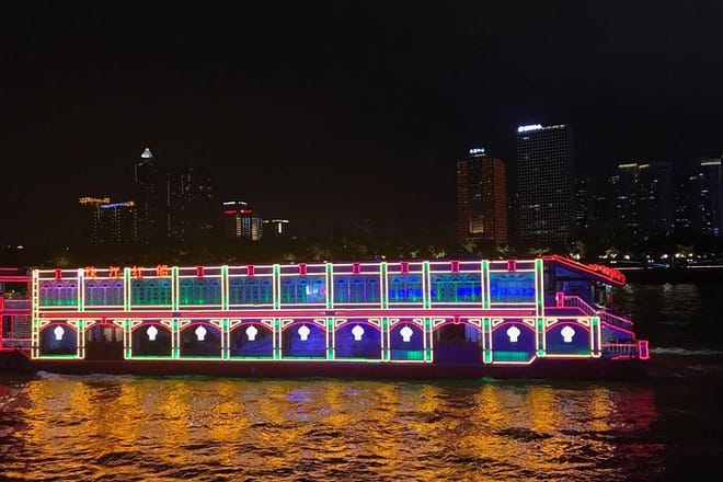 Guangzhou Layover Private Tour to Canton Tower and Pearl River Cruise with Meal 6