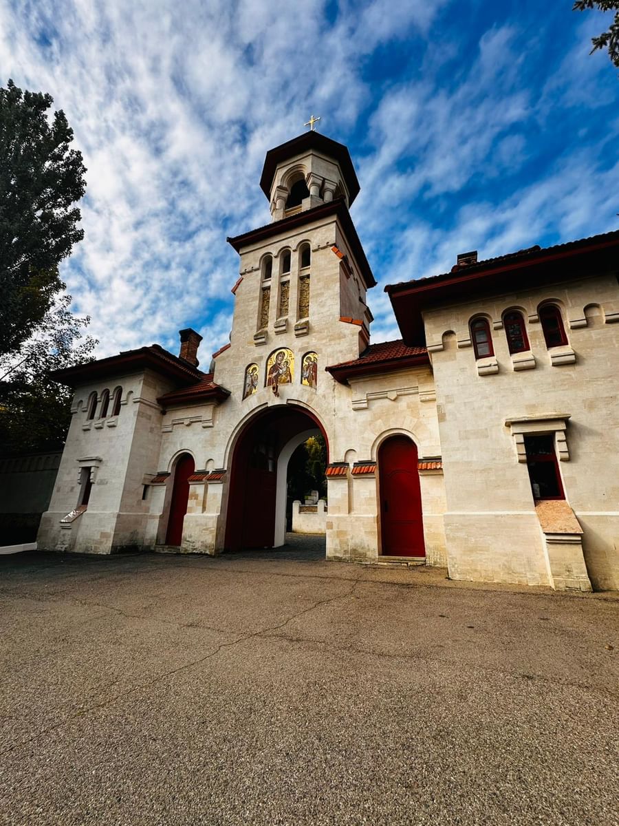 Tour to Old Orhei &Cave Monastery &Cricova cellar tour tasting