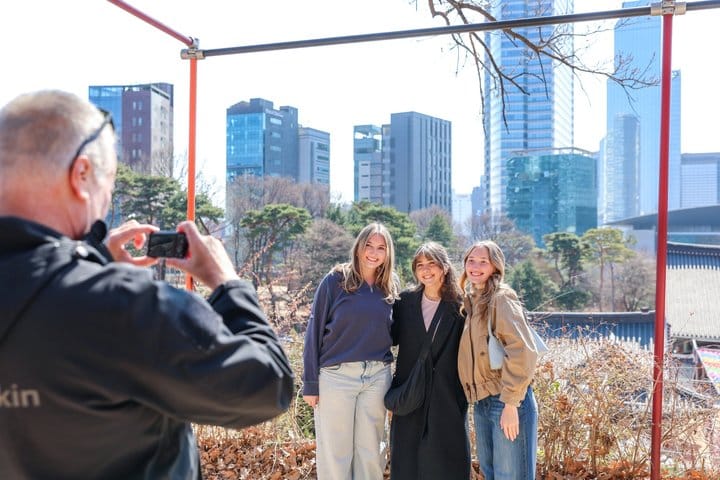 korea Bongeunsa Temple in Gangnam seoul tour , korea travel , seoul guide SeoulCar, SeoulVehicle ,PrivateCar,PrivBongeunsa Temple in Gangnam