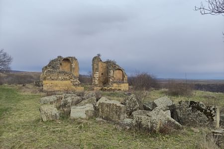 Private Tour to Samshvilde: Explore Medieval Ruins, Citadel & Caves