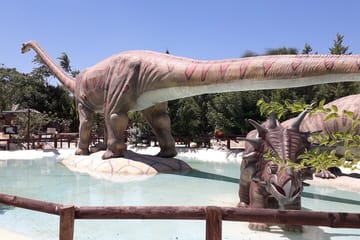 Family Day Tour: CRETAquarium, Dinosauria Park & Heraklion