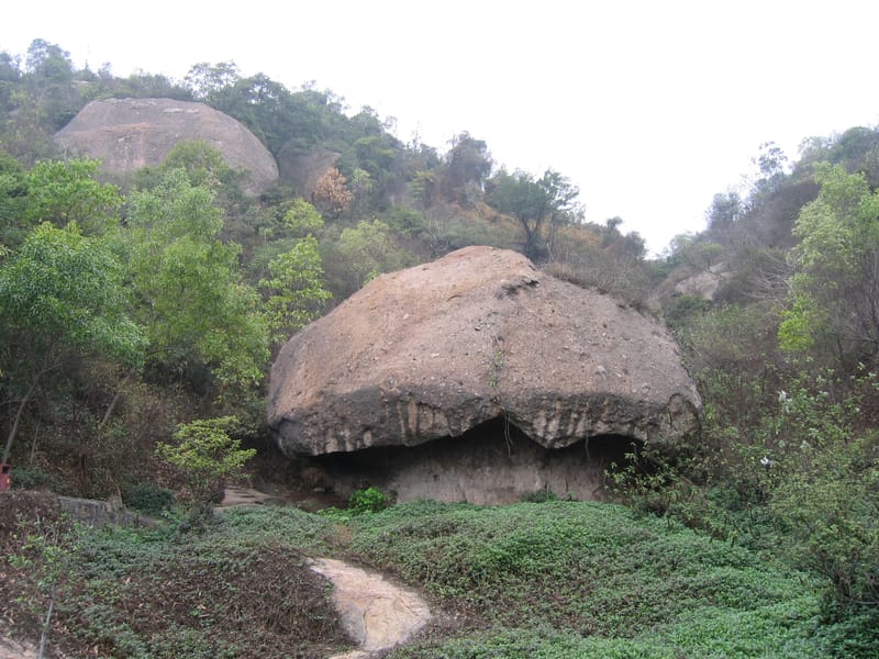Guangzhou to Xiqiao Mountain Private Day Trip