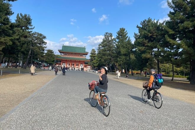 4.5-Hour Kyoto Bike Tour with Lunch and UNESCO Zen Temples 2