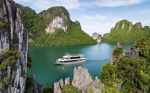 Luxury Day Cruise in Halong Bay from Hanoi