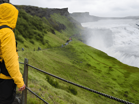 Golden Circle Tour with German Guide: Small Group from Cruise Terminal