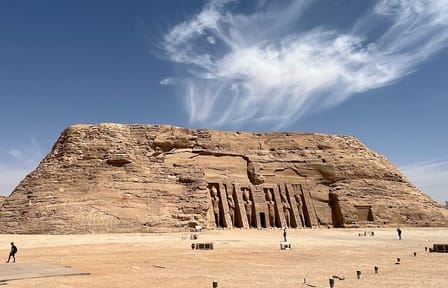 Abu Simbel Temples Tour with Nubian Lunch from Aswan