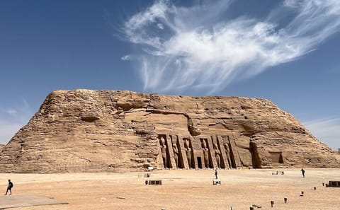 Abu Simbel Temples Tour with Nubian Lunch from Aswan
