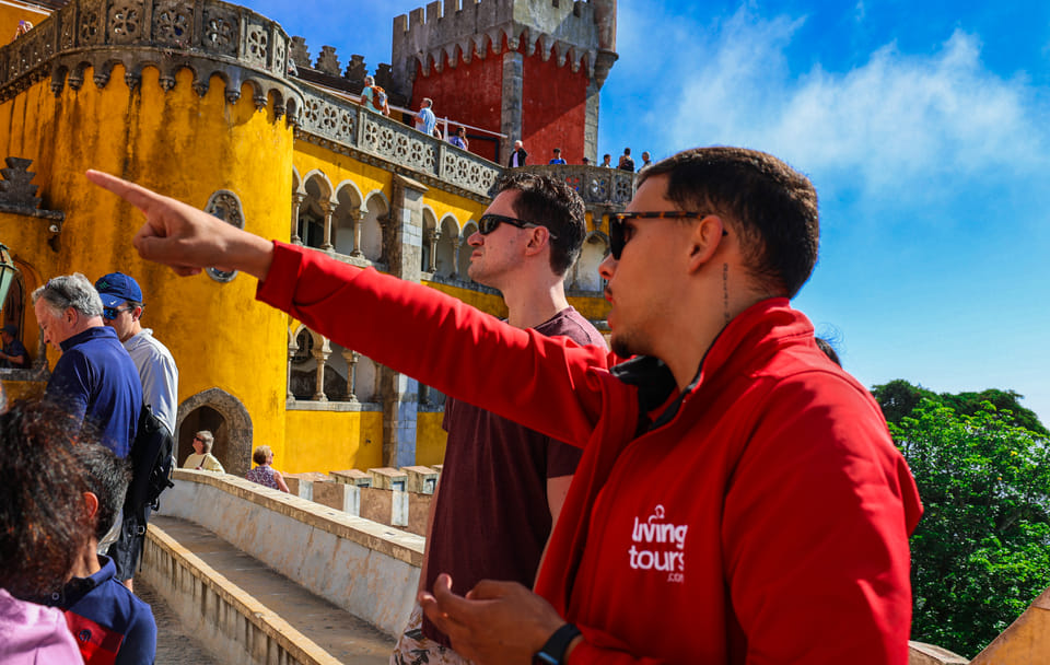 Small Group Tour to Pena Palace, Fátima & Nazaré from Lisbon
