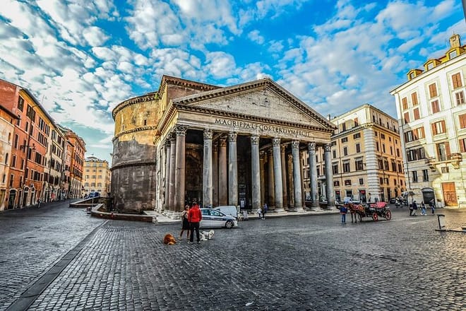 Rome Private Airport Transfer with 1-Hour City Highlights Tour