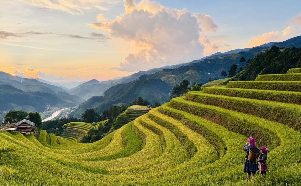 Cultural and Luxury Tour of Hanoi: 9 Days and 8 Nights