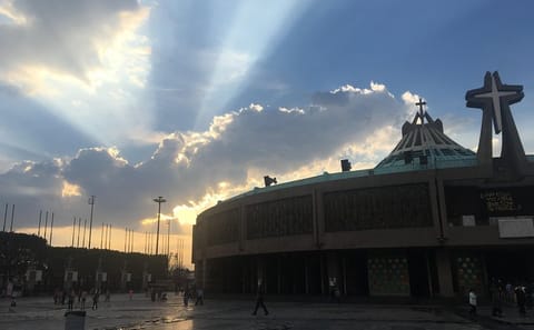 Two-Day Private Tour of Mexico City: Teotihuacan, Xochimilco, and More