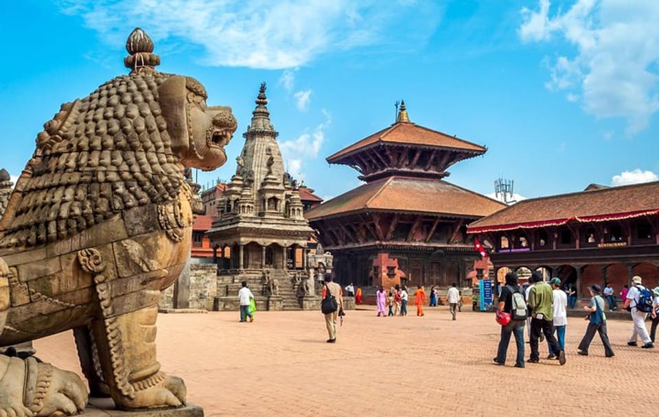 Wonder around Pashupatinath Temple, Boudanath Stupa and Bhaktapur Durbar Square