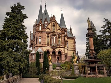 Private Day Trip to Drachenburg Castle from Frankfurt