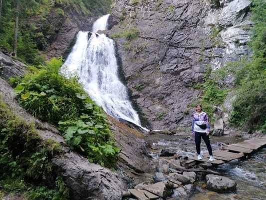 Vladeasa Peak and Bride's Waterfall Day Hike