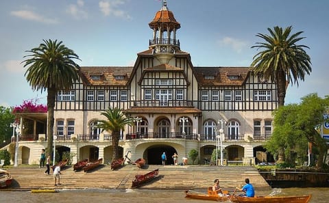 Small Group Tigre Delta Boat Tour from Buenos Aires
