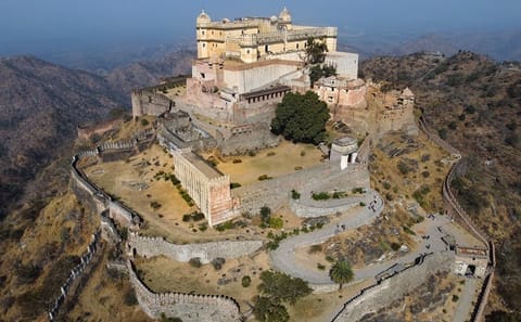 4-Day Private Udaipur & Kumbhalgarh Tour