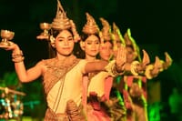 Apsara Dance Show with Dinner by Tuk-Tuk Roundtrip Transfer 5
