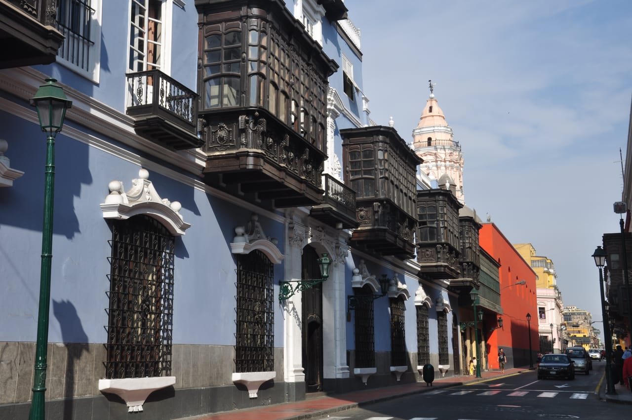 Lima's Vibrant Heritage: Exploring the City's Landmarks 9