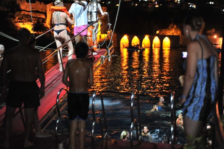 Sunset Alanya City Tour with Cable Car, Dinner and Boat Tour