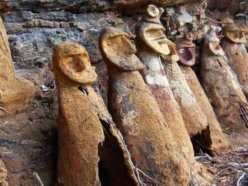 Karajía Sarcophagi and Quiocta Caves Tour in Chachapoyas