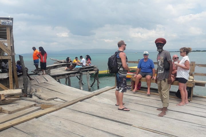 HANGING OUT AT THE PELICAN BAR