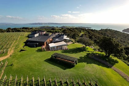 Waiheke Island 2-Day Sea Kayak Tour