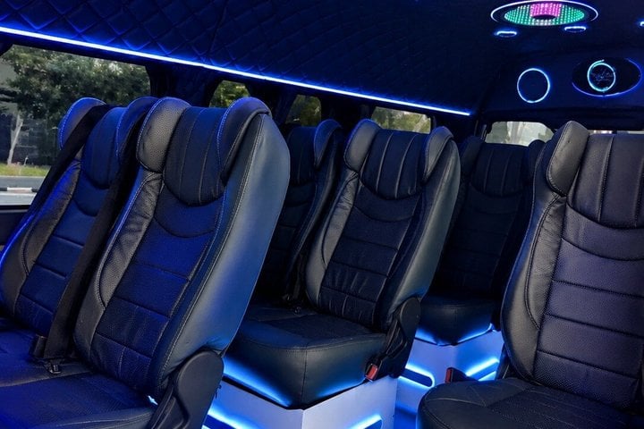 Singapore Luxury Airport Transfer by Private Chauffeur product photo