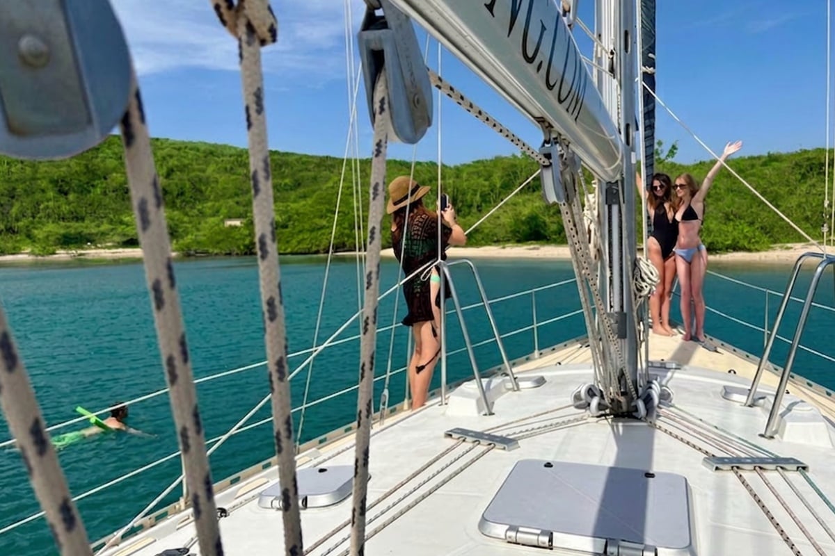Sailing yacht Galaxie anchored at beautiful Fuik Bay in Curacao
