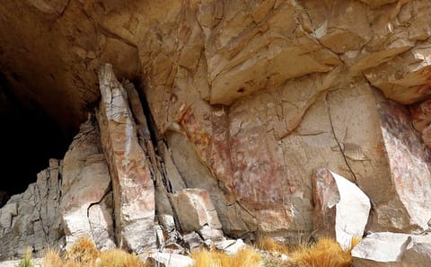 El Calafate City Tour with Visit to Walichu Caves