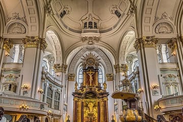 Private Guided Walking Tour of Hamburg's Key Landmarks