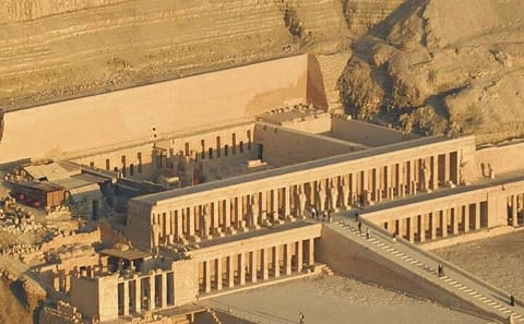 Private Tour of Luxor's Valley of the Kings and Queens