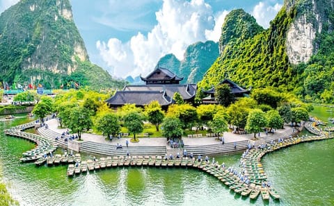 Bai Dinh Trang An Day Trip with Lunch, Boat Trip and Electric Car