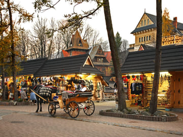 Krakow: Zakopane Day Tour with Tasting & Funicular ride
