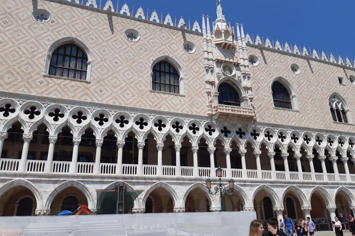 Private-Venice-Guide-Doges-Palace-History-Tour