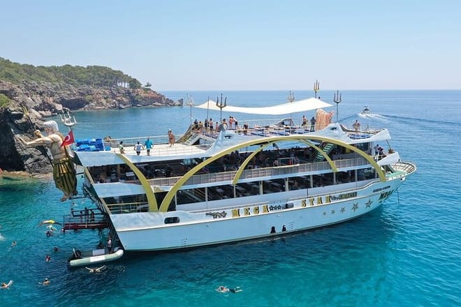 Mega Star Yacht Tour with Lunch, Foam Party & Transfer From Belek 5