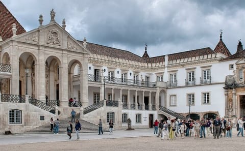 Private Day Tour of Aveiro, Costa Nova, and Coimbra from Porto
